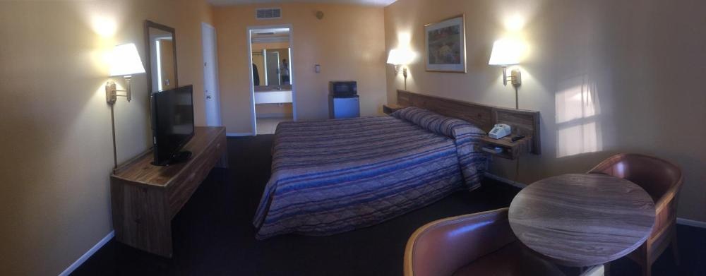 Room image 3